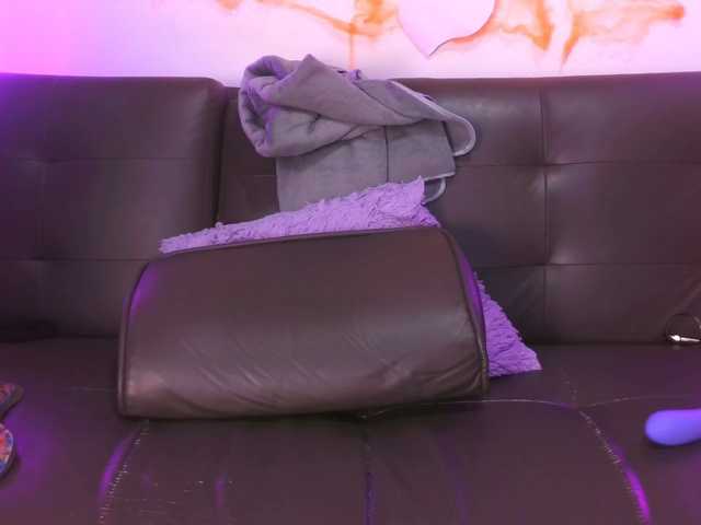 bigboobsrose1 live cam on BongaCams