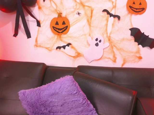 bigboobsrose1 live cam on BongaCams