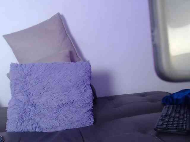 bigboobsrose1 webcam