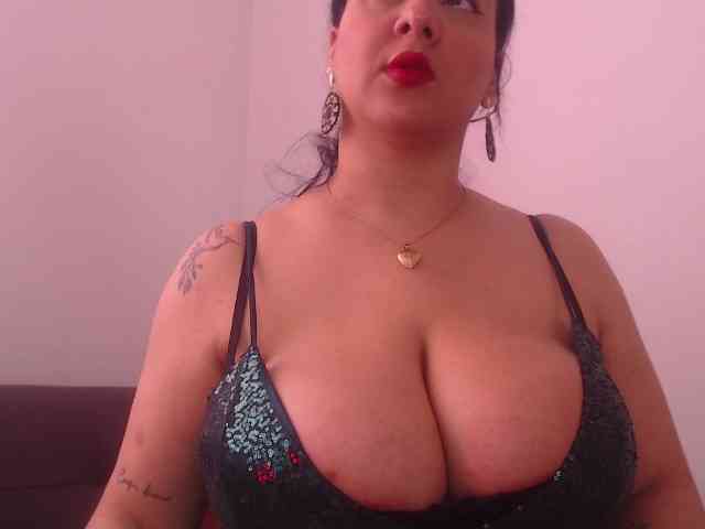 bigboobsrose1