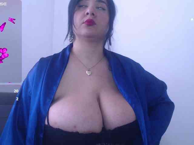 bigboobsrose1