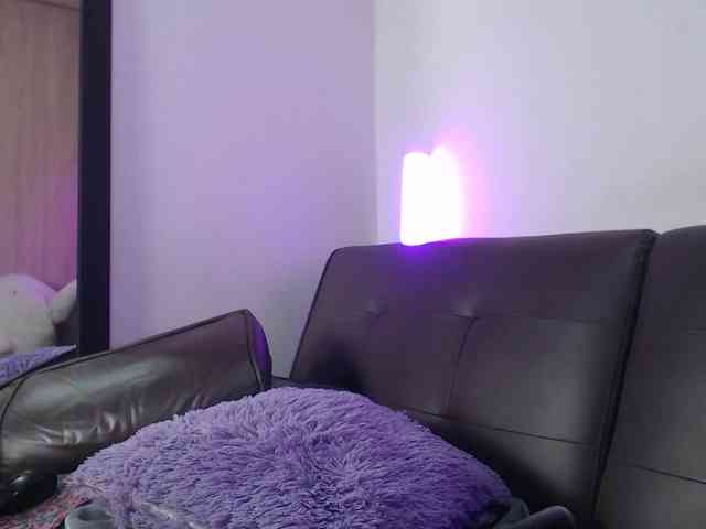 bigboobsrose1 webcam