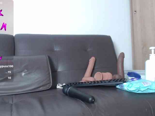 bigboobsrose1 webcam