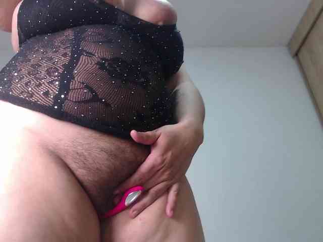 bigboobsrose1 webcam