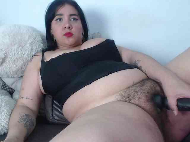 bigboobsrose1 webcam