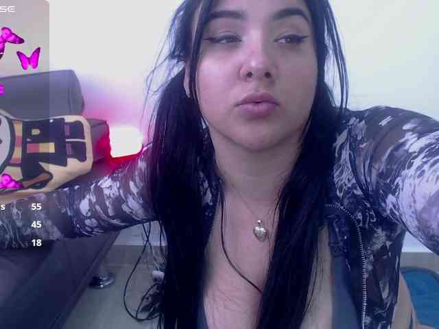 bigboobsrose1 webcam