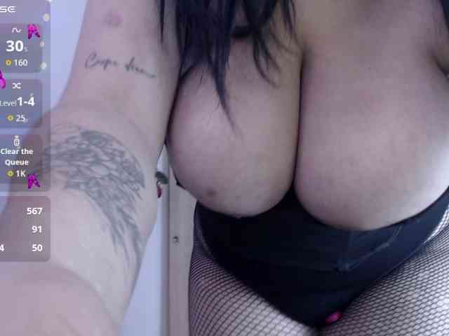 bigboobsrose1 webcam