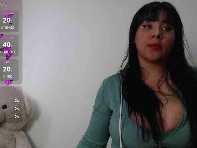 bigboobsrose1 webcam