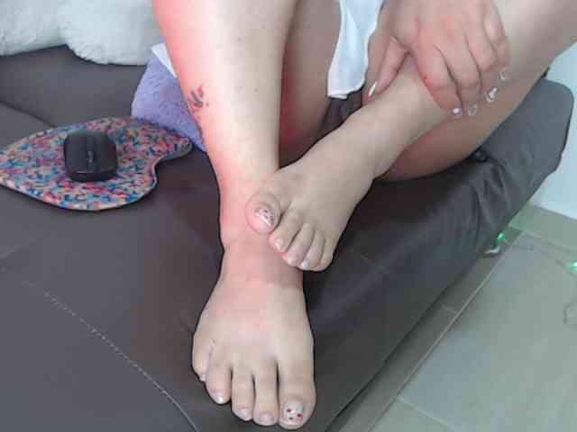 bigboobsrose1 webcam