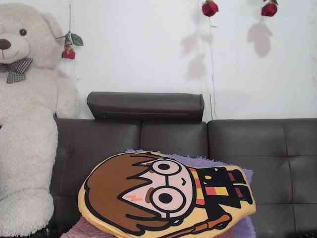 bigboobsrose1 webcam