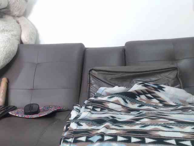 bigboobsrose1 webcam
