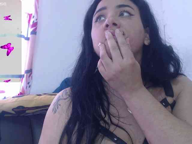 bigboobsrose1 webcam