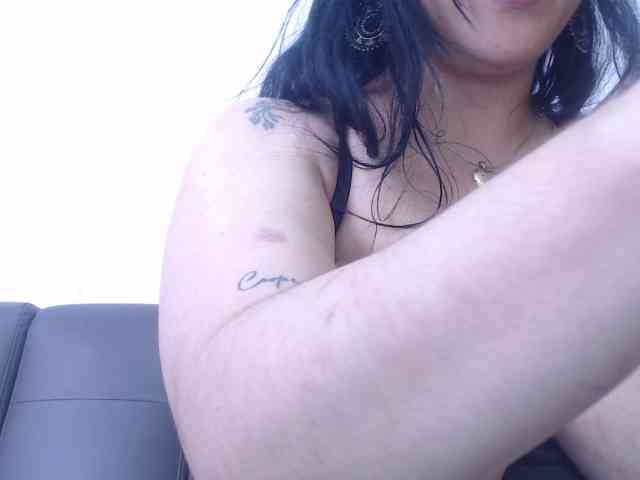 bigboobsrose1 webcam