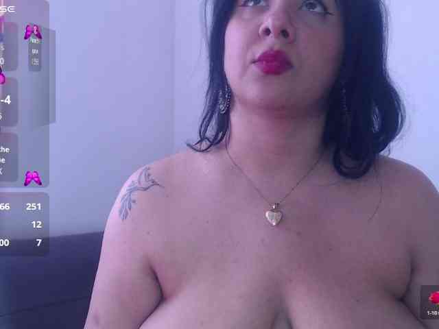bigboobsrose1 webcam