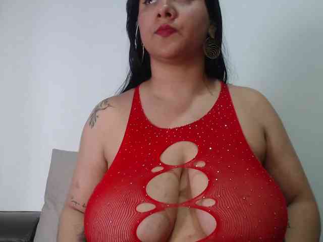 bigboobsrose1 webcam