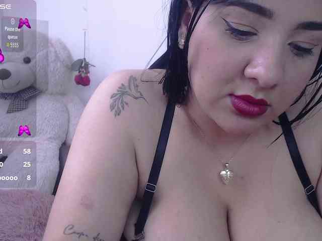 bigboobsrose1 webcam