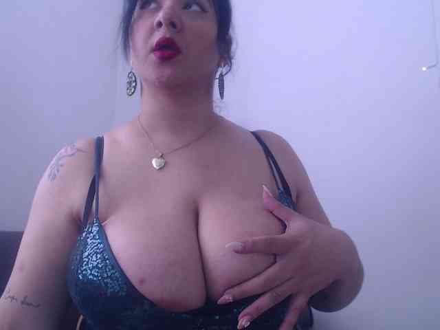 bigboobsrose1