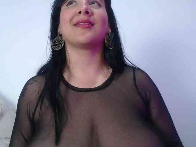 bigboobsrose1