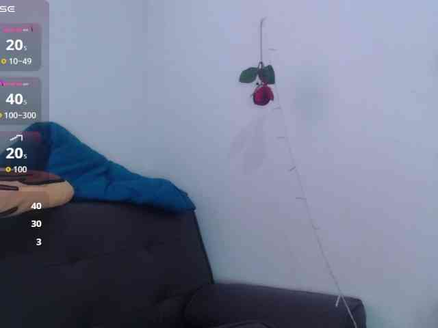 bigboobsrose1 webcam