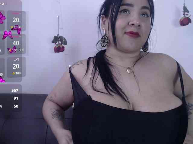 bigboobsrose1 webcam