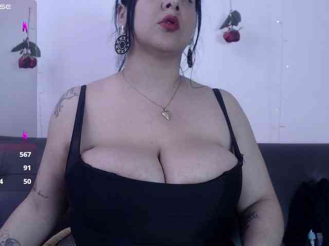 bigboobsrose1