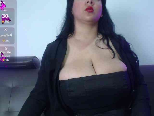 bigboobsrose1 webcam