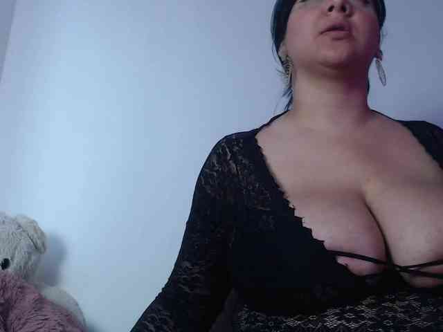 bigboobsrose1 webcam