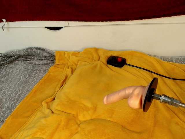 Emma-Donovani live cam on BongaCams