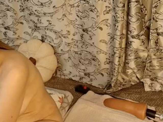 Emma-Donovani live cam on BongaCams