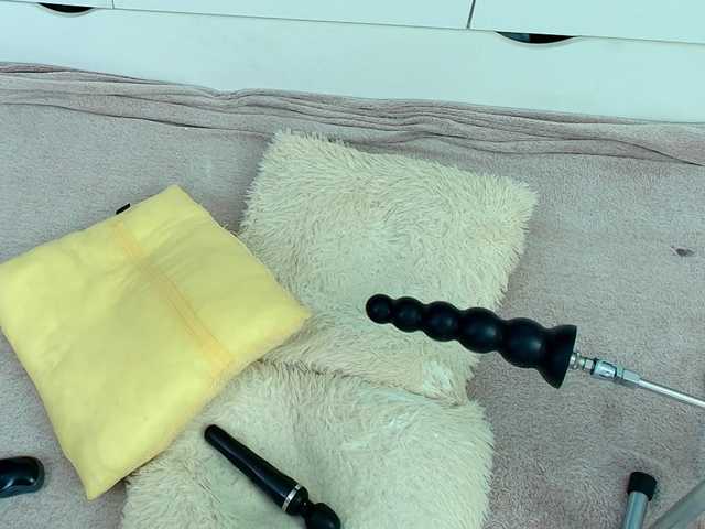 Emma-Donovani live cam on BongaCams
