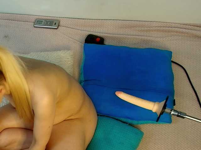 Emma-Donovani live cam on BongaCams