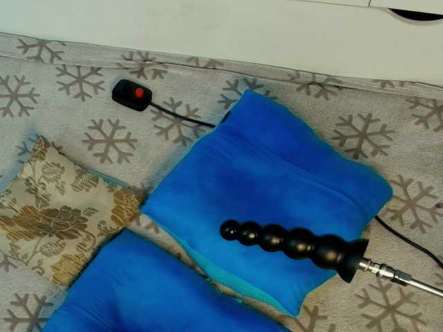 Emma-Donovani live webcam show