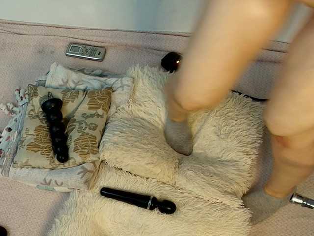 Emma-Donovani live webcam show