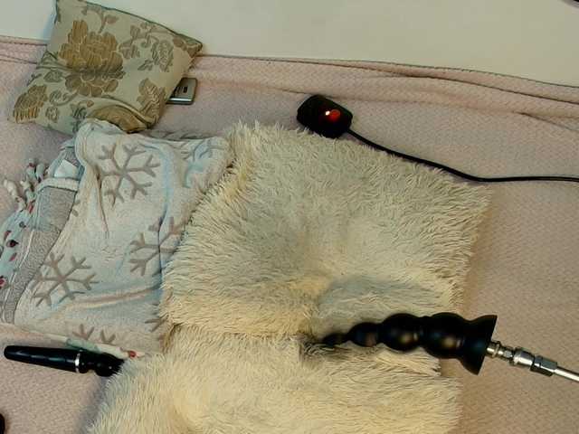 Emma-Donovani live webcam show