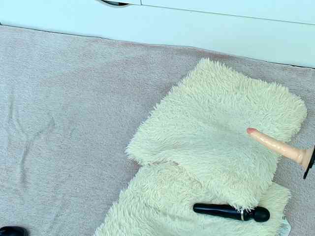 Emma-Donovani webcam