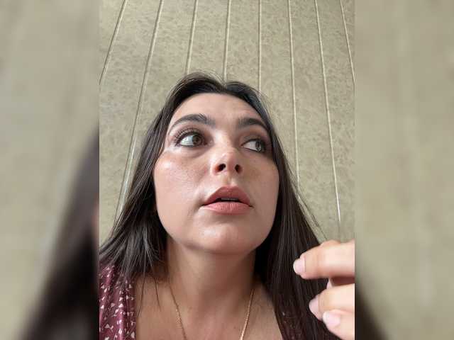 NikkySecrets live webcam show