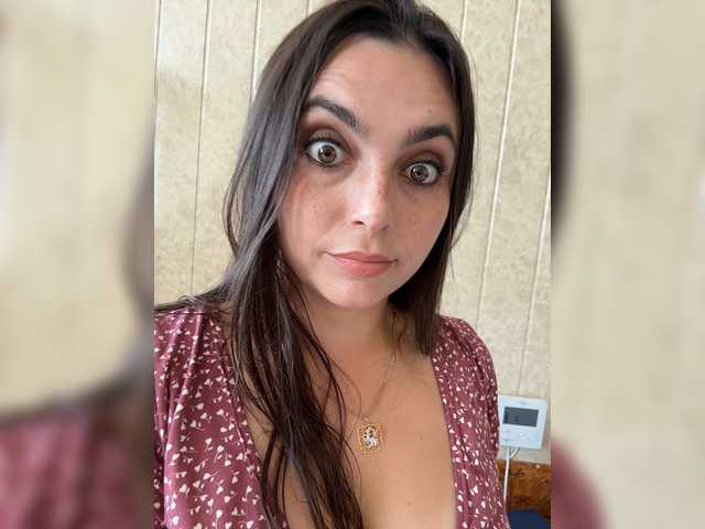 NikkySecrets live webcam show