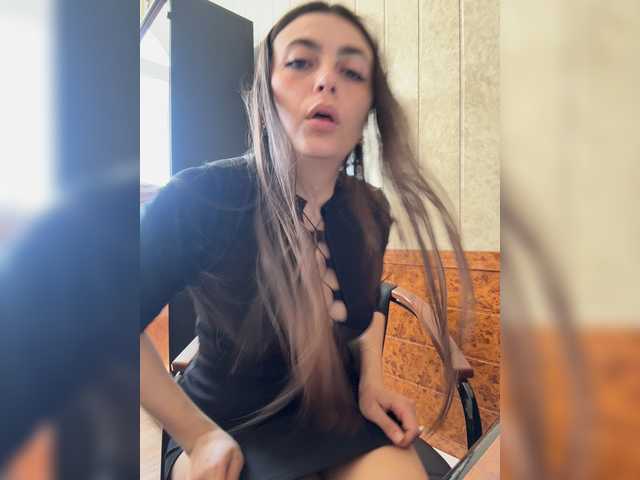 NikkySecrets live cam on BongaCams