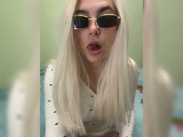 NikkySecrets live cam on BongaCams