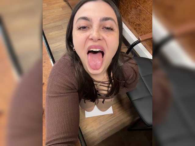 go to chat with LustySass