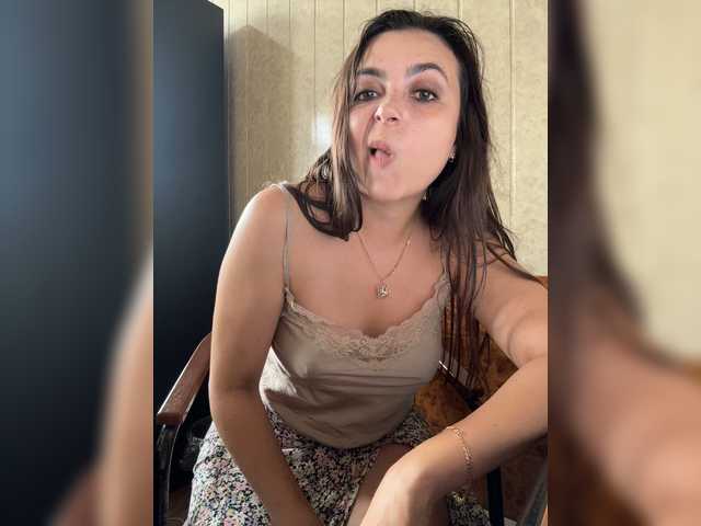 NikkySecrets live webcam show