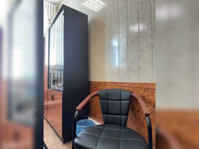  NikkySecrets chat room