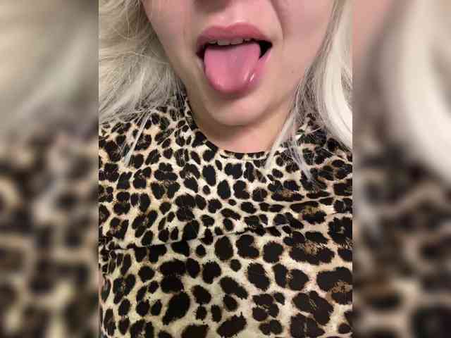 -RiskyVixen- webcam
