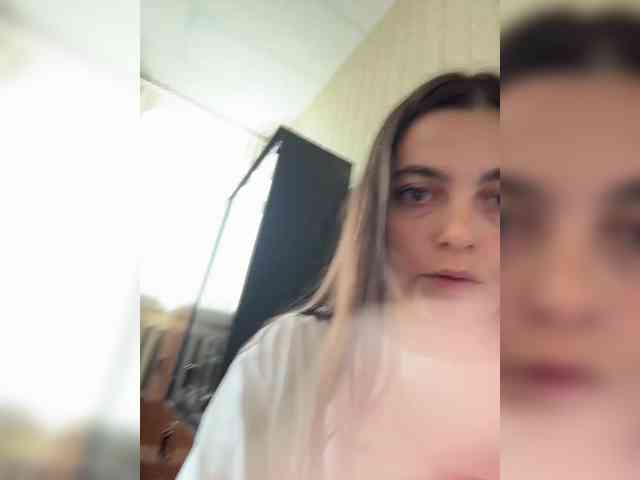 LustySass webcam