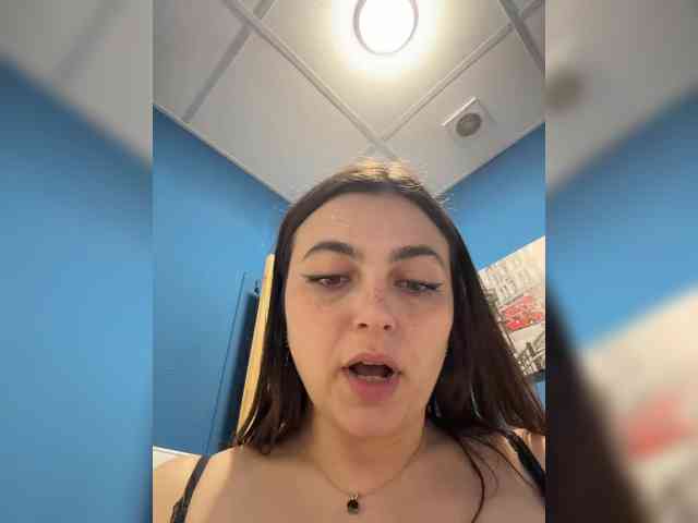 LustySass webcam