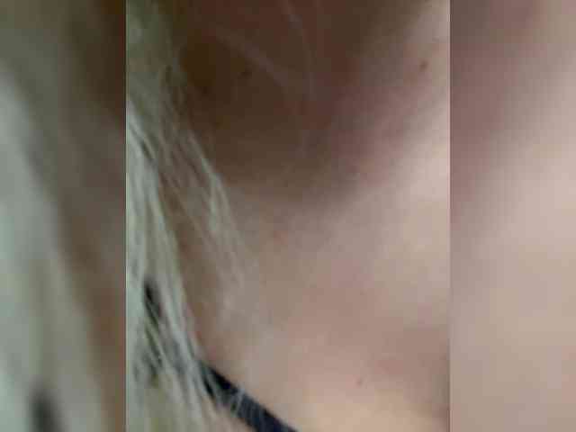 -RiskyVixen- webcam