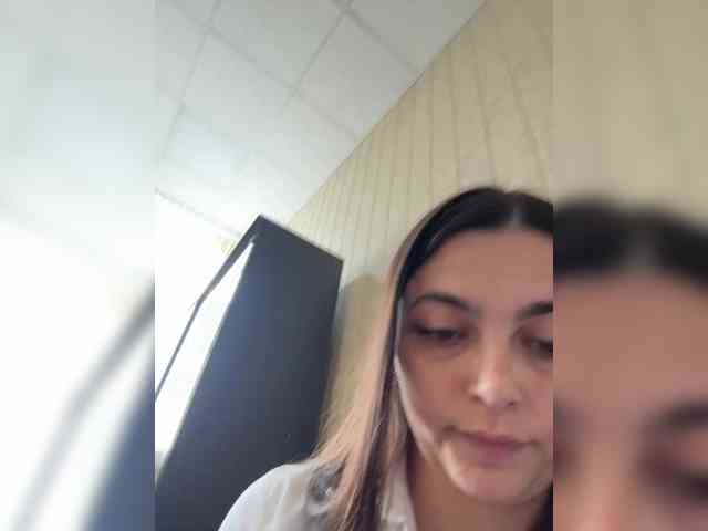 LustySass webcam