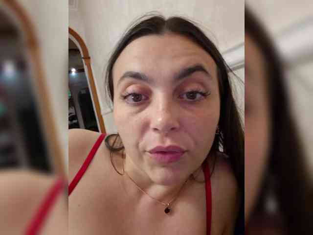 LustySass webcam