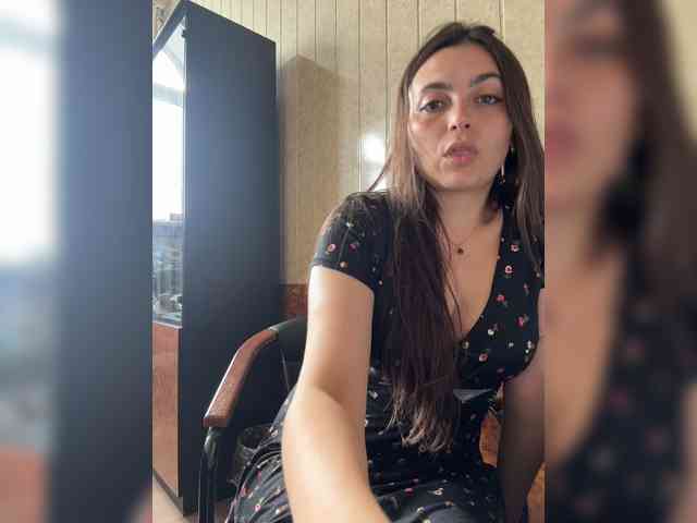 LustySass webcam