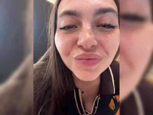 LustySass webcam
